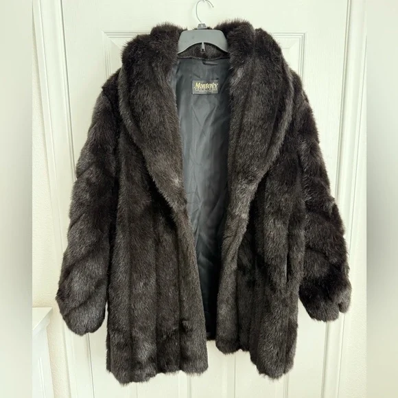 Vintage Faux fur black luxurious Jacket size medium - Picture 3 of 11
